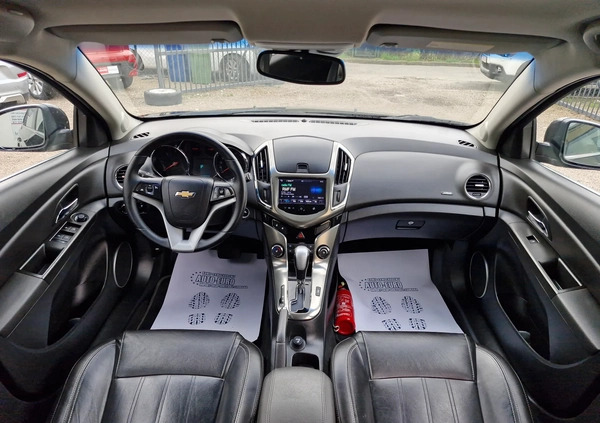 Chevrolet Cruze cena 32900 przebieg: 177000, rok produkcji 2013 z Piława Górna małe 781